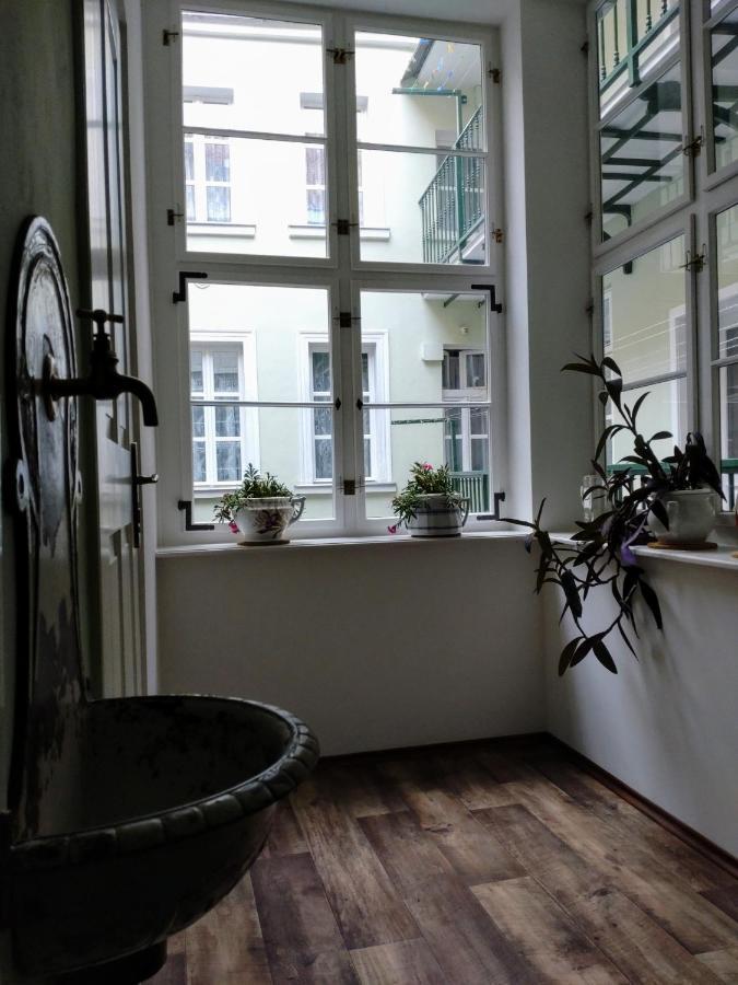 Hotel Chebsky Dvur - Egerlander Hof à Karlovy Vary Extérieur photo