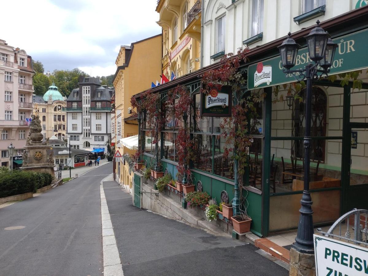 Hotel Chebsky Dvur - Egerlander Hof à Karlovy Vary Extérieur photo