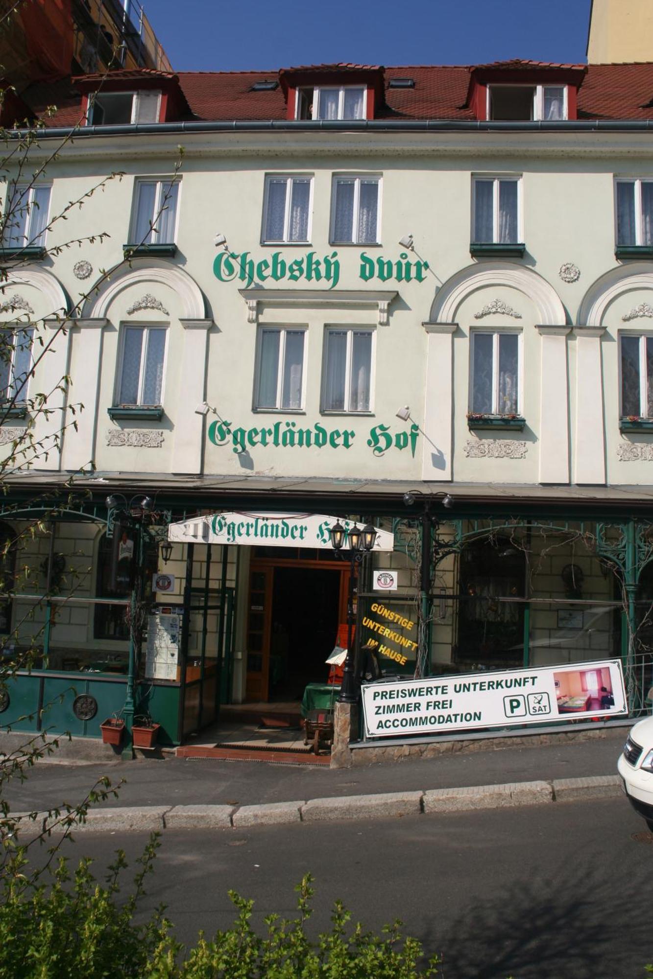 Hotel Chebsky Dvur - Egerlander Hof à Karlovy Vary Extérieur photo