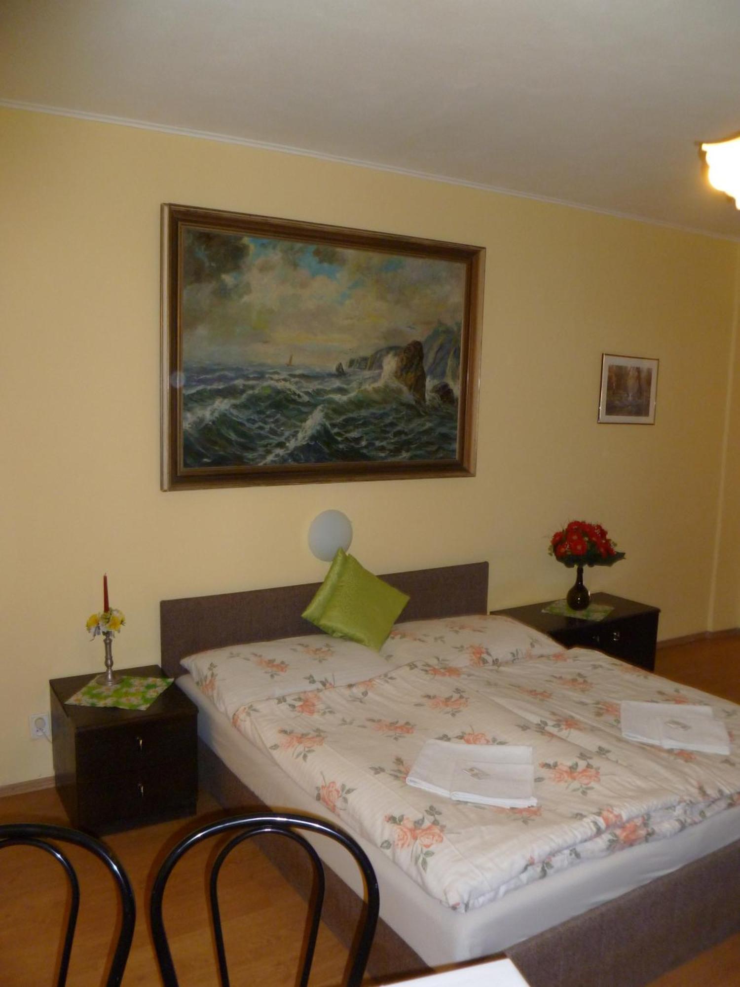 Hotel Chebsky Dvur - Egerlander Hof à Karlovy Vary Extérieur photo